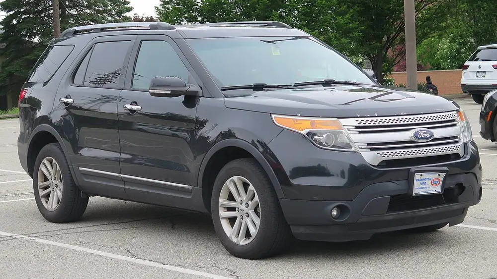 A black 2015 Ford Explorer seen from the front