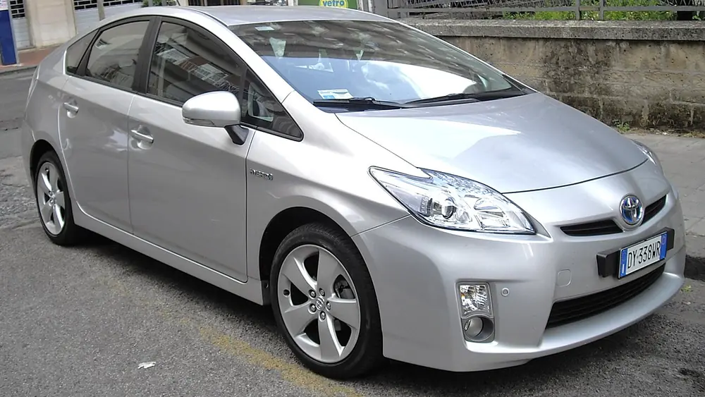 A 2010 Toyota Prius seen from the front